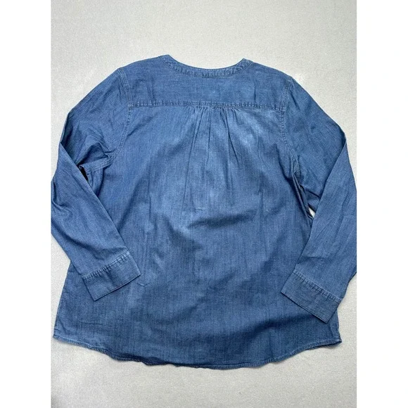 Studio bvd&co. Embroidered Denim Shirt Womens XL Blue Button Down Long Sleeve - Picture 8 of 12